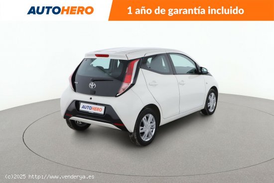 Toyota Aygo 1 X-Play - 