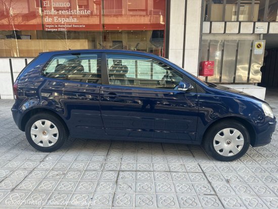 Volkswagen Polo 1.4 Edition 80cv - Barcelona