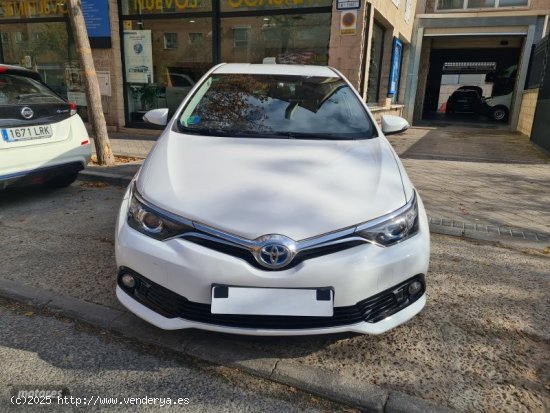 Toyota Auris 1.8 140h hybrid  Active de 2017 con 95.000 Km por 15.495 EUR. en Madrid