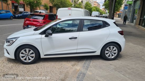 Renault Clio Business tce glp 100cv de 2020 con 80.000 Km por 12.995 EUR. en Madrid