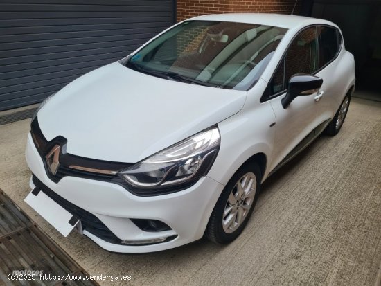  Renault Clio limited tve glp 90cv de 2019 con 85.000 Km por 11.495 EUR. en Madrid 