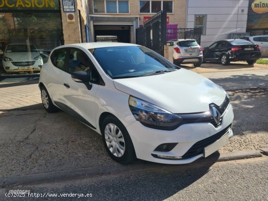  Renault Clio Buisness tce glp 90cv de 2019 con 90.000 Km por 9.995 EUR. en Madrid 