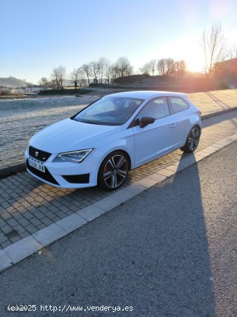  Seat Leon Cupra 2.0 de 2015 con 197.500 Km por 15.300 EUR. en Barcelona 