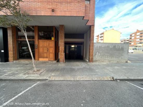 Venta dos plazas de parking juntas en Avda Barcelona esquina Calle Piera por 20500 Eur - BARCELONA