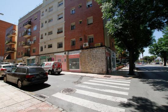 Local comercial a pie de calle - BADAJOZ