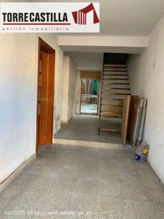 SE VENDE CASA EN CHINCHILLA PARA REFORMAR O PARA EDIFICAR, BUEN PRECIO - ALBACETE