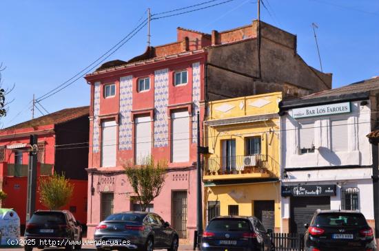  Invierta en esta preciosa casa con historia en Eugenia Viñes - VALENCIA 