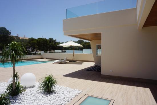  ESPECTACULAR VILLA DE LUJO EN CAMPOAMOR - ALICANTE 