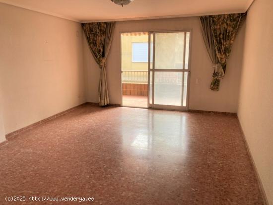 VENTA DE PISO CENTRICO EN ALMUSSAFES - VALENCIA