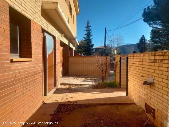 CASA ADOSSADA EN VENDA  A LA POBLA DE CLARAMUNT - BARCELONA