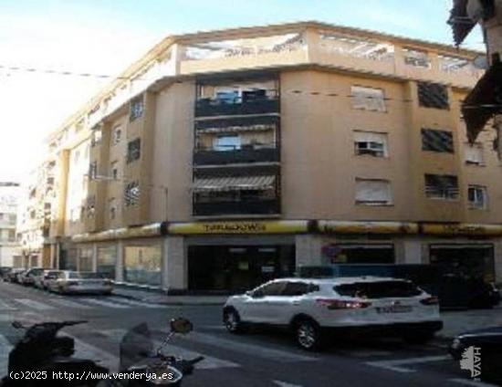 GRAN LOCAL COMERCIAL-GRANDES ESCAPARATES - ALICANTE