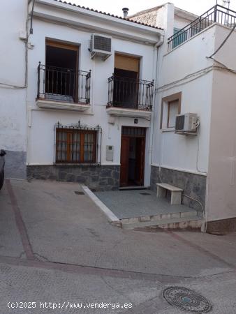 GRAN CASA FAMILIAR DE CUATRO HABITACIONES EN PURCHENA, ALMERÍA. - ALMERIA