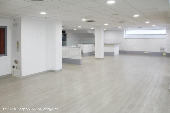  LOCAL COMERCIAL EN VENTA Y ALQUILER EN ZONA 9 DE OCTUBRE - VALENCIA 