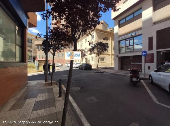 Gran Local comercial en bruto o semiacondicionado!! - CACERES