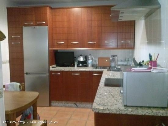 Urbis te ofrece un chalet adosado en Torresmenudas, Salamanca. - SALAMANCA