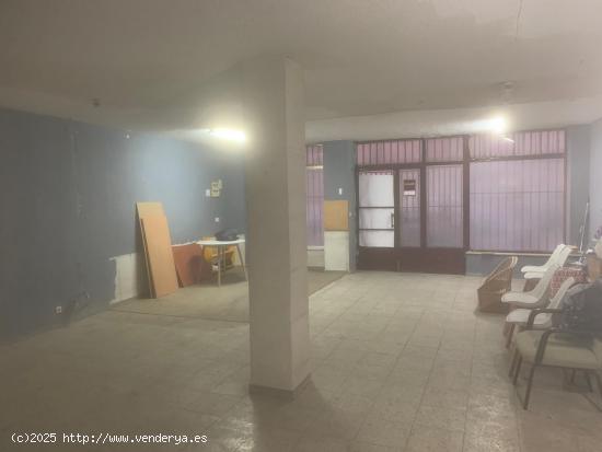  Urbis te ofrece un local comercial en venta en zona San Bernardo, Salamanca. - SALAMANCA 