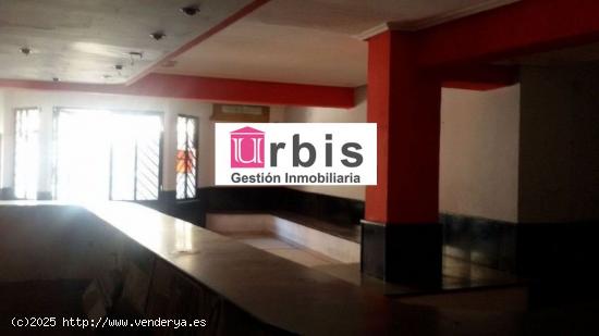 Urbis te ofrece un amplio local comercial en venta en zona Las Úrsulas, Salamanca. - SALAMANCA