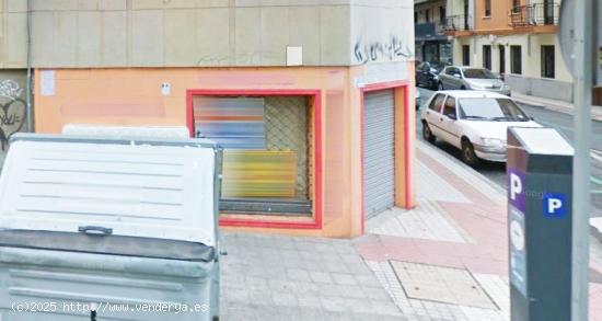 Urbis te ofrece un local comercial en alquiler en zona Salesas, Salamanca. - SALAMANCA