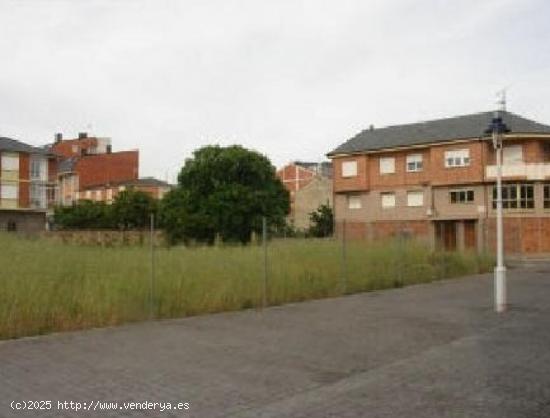 Urbis ofrece solar urbano en León - LEON