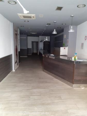  Urbis te ofrece un local comercial en alquiler en zona Labradores, Salamanca. - SALAMANCA 