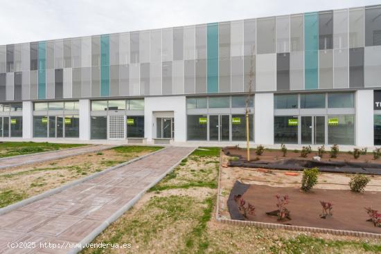  El local ideal para  tu negocio enfrente del nuevo Hospital comarcal  🏥 - VALENCIA 