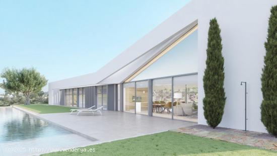 Exclusiva villa de diseño moderno en Las Colinas Golf - ALICANTE