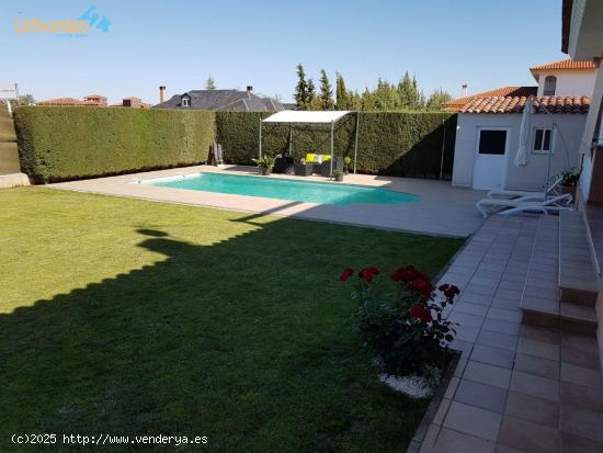 CHALET EN GOF GUADIANA - BADAJOZ