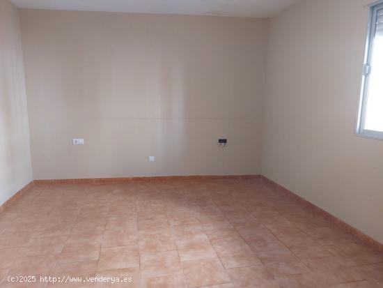 CASA EN LA VENTA EN LA HABA - BADAJOZ