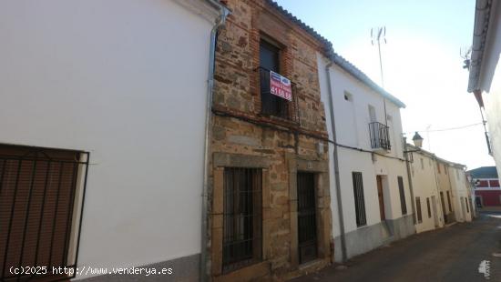  Casa de 2 plantas en Zorita - CACERES 