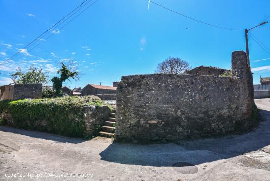 Parcela en núcleo rural tradicional de Queo de Abaixo - A CORUÑA