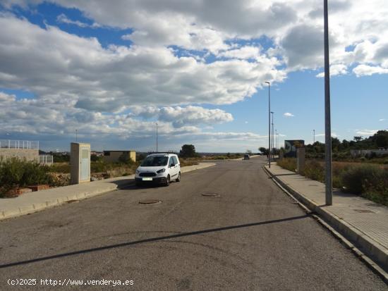 SE VENDE PARCELA INDUSTRIAL EN ALMENARA - CASTELLON