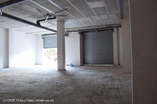 ALQUILER DE LOCAL COMERCIAL EN CATARROJA - VALENCIA