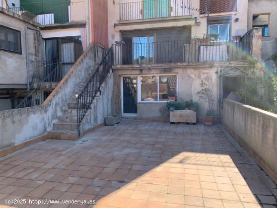  CASA ANTIGUA EN EL CENTO DEL PUEBLO, SANT LLORENÇ SAVALL - BARCELONA 