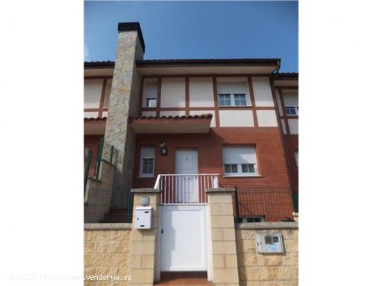  Casa Adosada en Venta en Villanueva de Mena - BURGOS 