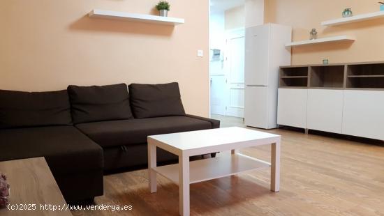 Apartamento de 1 dormitorio en la Calle Burruezo - MURCIA