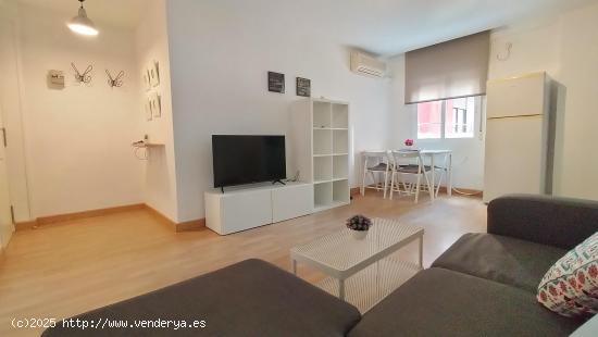 Apartamento de 2 dormitorios en la Calle Montijo - MURCIA