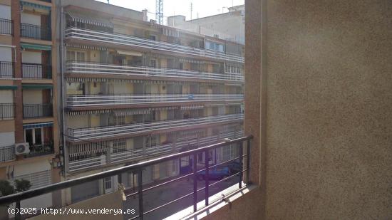 Apartamento en zona de Playa Levante 3 dor. - ALICANTE