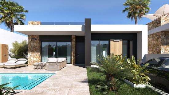 Chalet independiente con 3 dormitorios a la venta en Ciudad Quesada(Alicante) - ALICANTE