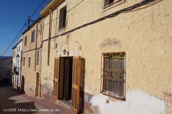 CASA EN VENTA EN PLENA NATURALEZA - TARRAGONA