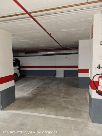 Plaza parking en complejo Mundet. - BARCELONA