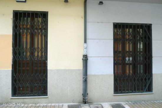 ¡INCREÍBLE OPORTUNIDAD DE ALQUILER EN UNA ZONA SINGULAR DEL CASCO ANTIGUO DE PONFERRADA! - LEON