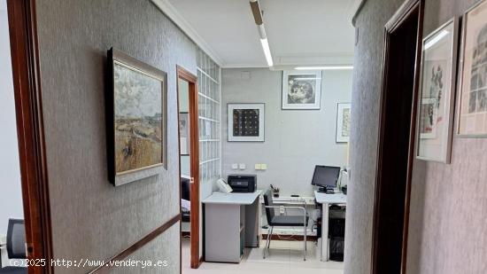 Oficina en venta en el Centro de Torrelavega - CANTABRIA