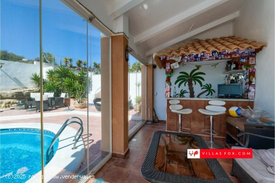 Villa en venta en San Miguel de Salinas (Alicante)