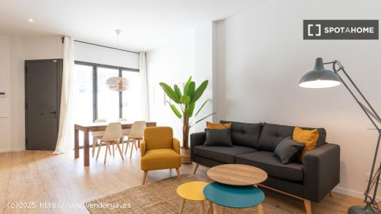 Moderno apartamento amueblado y equipado a un paso del metro en Poblenou - BARCELONA