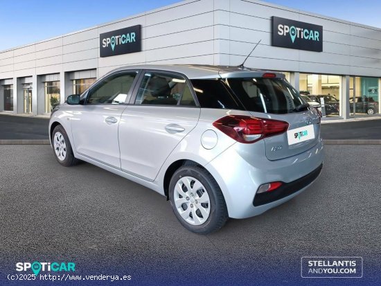 Hyundai i20  I20 FL 5P MPI 1.2 75CV Essence - Móstoles