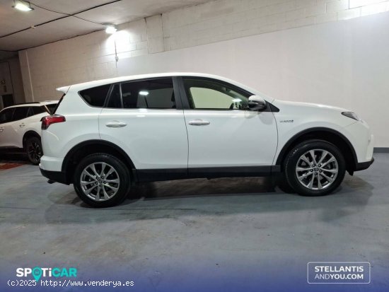 Toyota Rav4  2.5l hybrid 2WD Advance - Sant Feliu de Llobregat