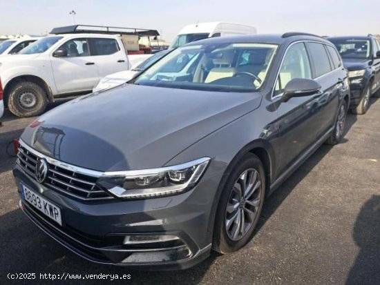  VOLKSWAGEN Passat en venta en Pamplona/IruÃ±a (Navarra) - Pamplona/IruÃ±a 