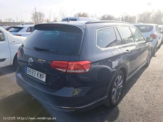 VOLKSWAGEN Passat en venta en Pamplona/IruÃ±a (Navarra) - Pamplona/IruÃ±a