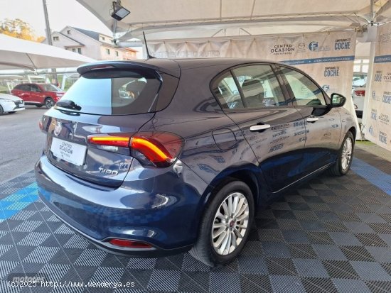 Fiat Tipo 1.6 MJET 130CV LIFE 5P de 2021 con 62.502 Km por 16.900 EUR. en Pontevedra