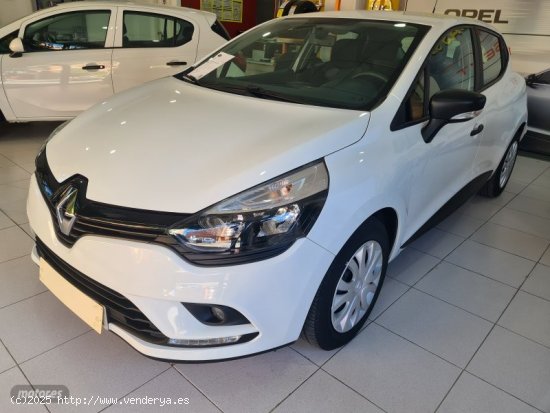  Renault Clio 0.9 tce 75cv buisness de 2019 con 49.000 Km por 10.395 EUR. en Madrid 